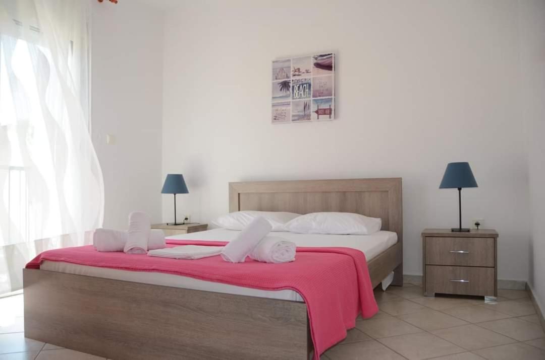 Roses Rt Apartments Skioni I 尼尔斯吉尼 外观 照片